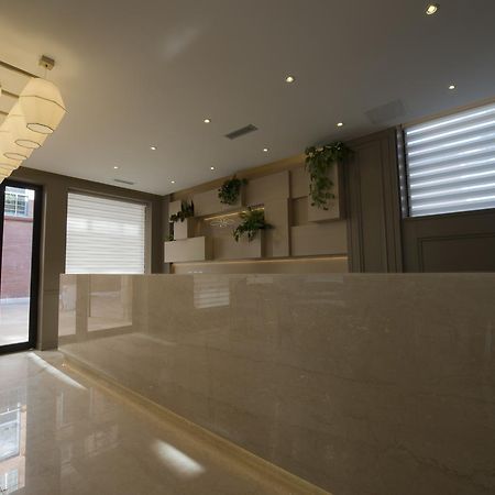 Hotel De Charme (Adults Only) Tirana Exterior photo