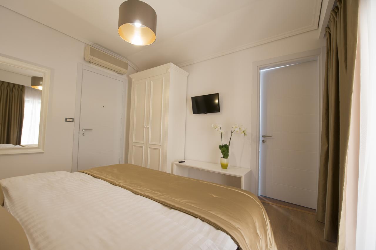 Hotel De Charme (Adults Only) Tirana Exterior photo