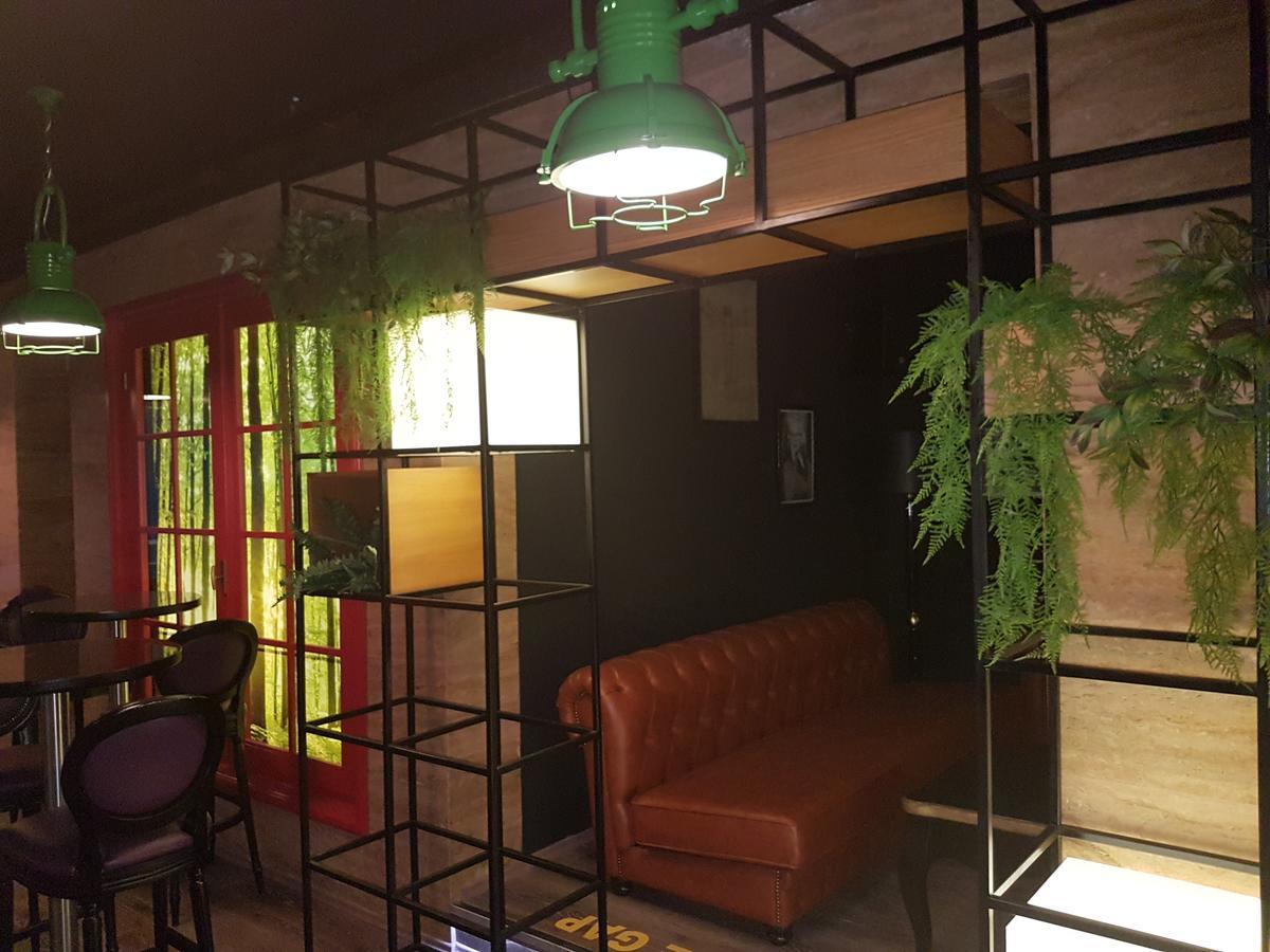 Hotel De Charme (Adults Only) Tirana Exterior photo