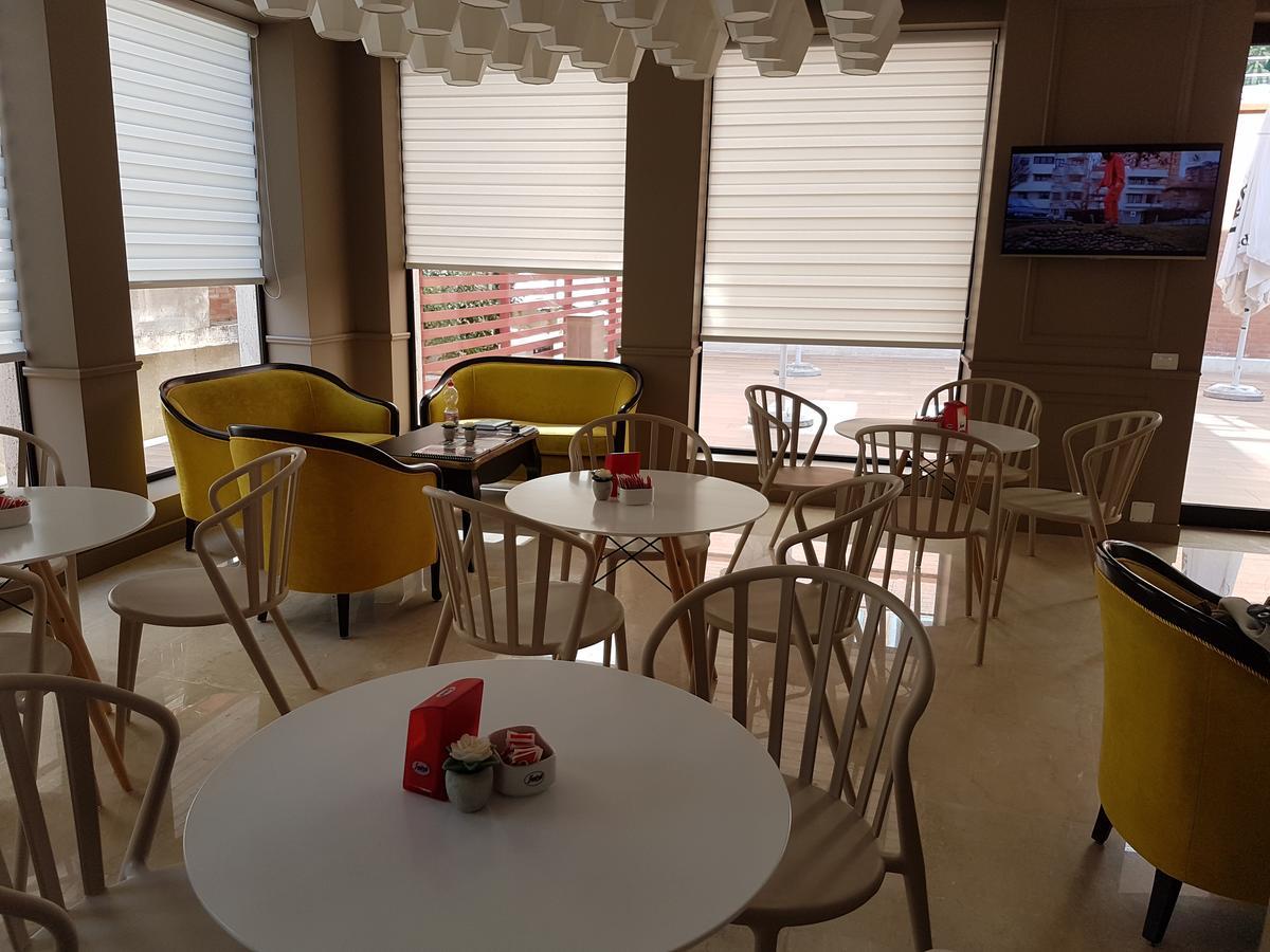 Hotel De Charme (Adults Only) Tirana Exterior photo